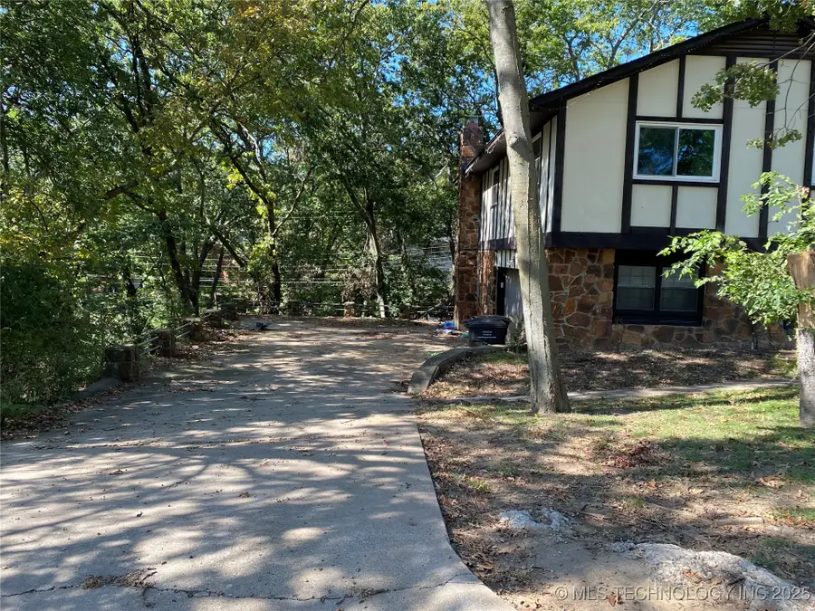 1329 Bynum Road, Bartlesville, OK 74006 - Image #2