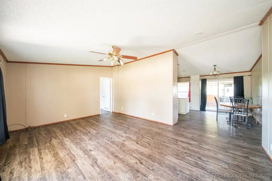 210 Osage Street, South Coffeyville, OK 74072 - Image #3