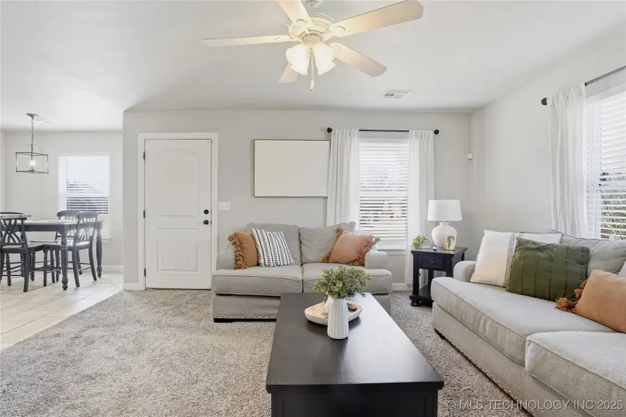 8 Ryan Place, Kiefer, OK 74041 - Image #2