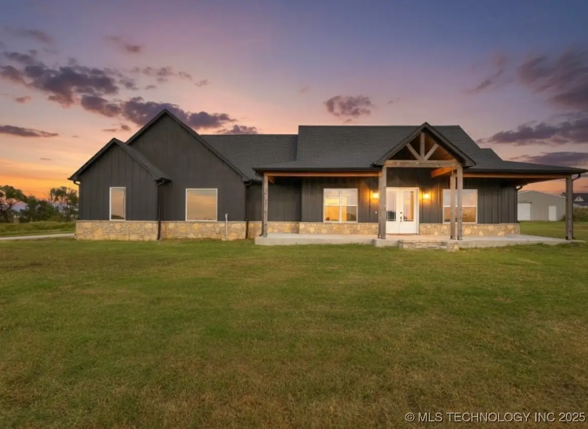 20381 S 381st East Avenue, Porter, OK 74454 - Image #1