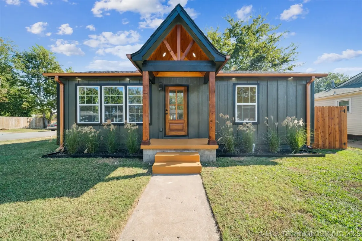 1547 N Columbia Place, Tulsa, OK 74110 - Image #1