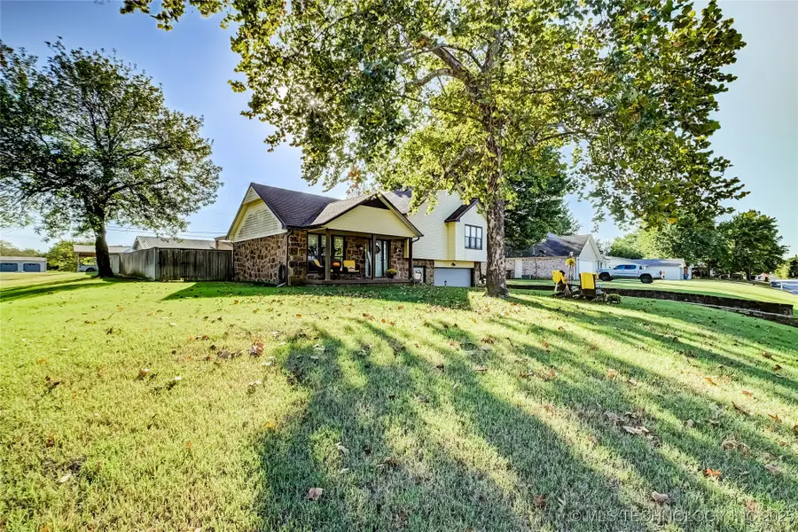 406 Mockingbird Lane, Wagoner, OK 74467 - Image #2