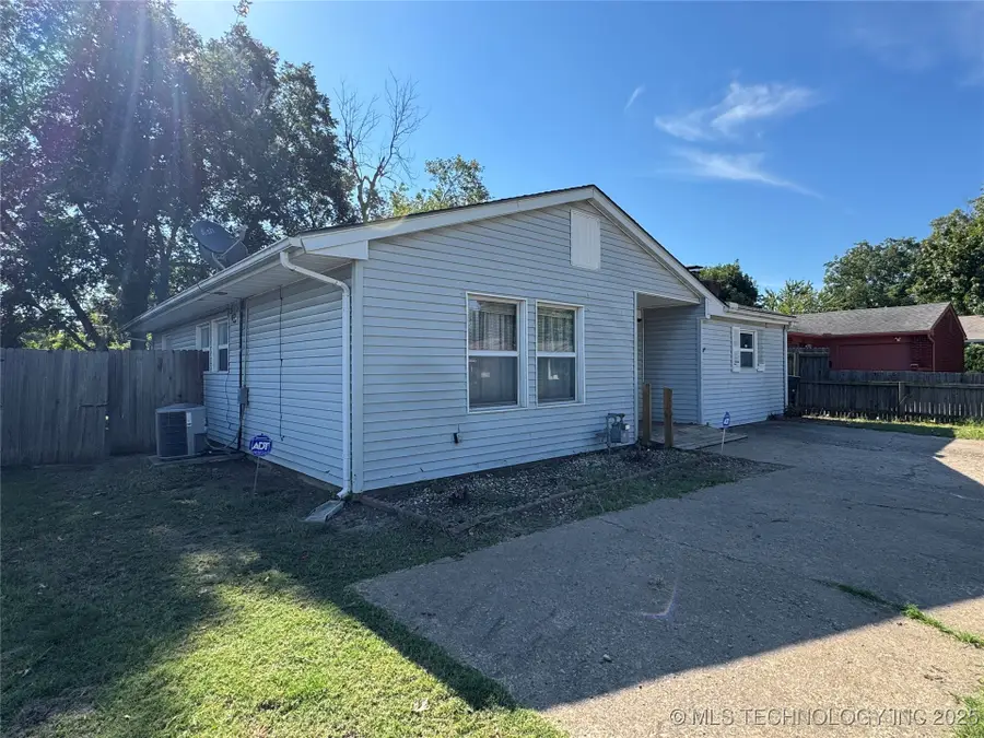 430 NW Highland, Bartlesville, OK 74003 - Image #2