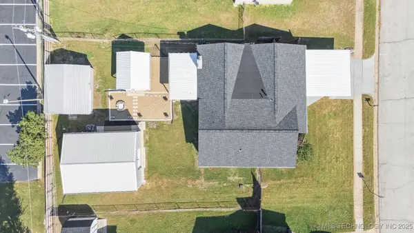 18 S 166th East Avenue, Tulsa, OK 74108