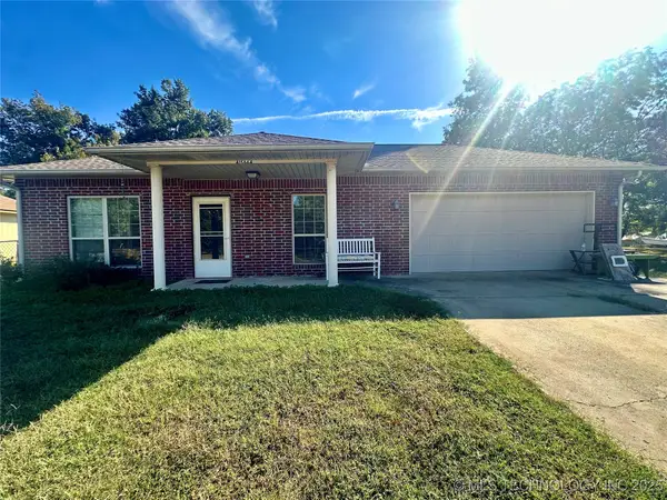 415664 E 1093 Road E, Checotah, OK 74426