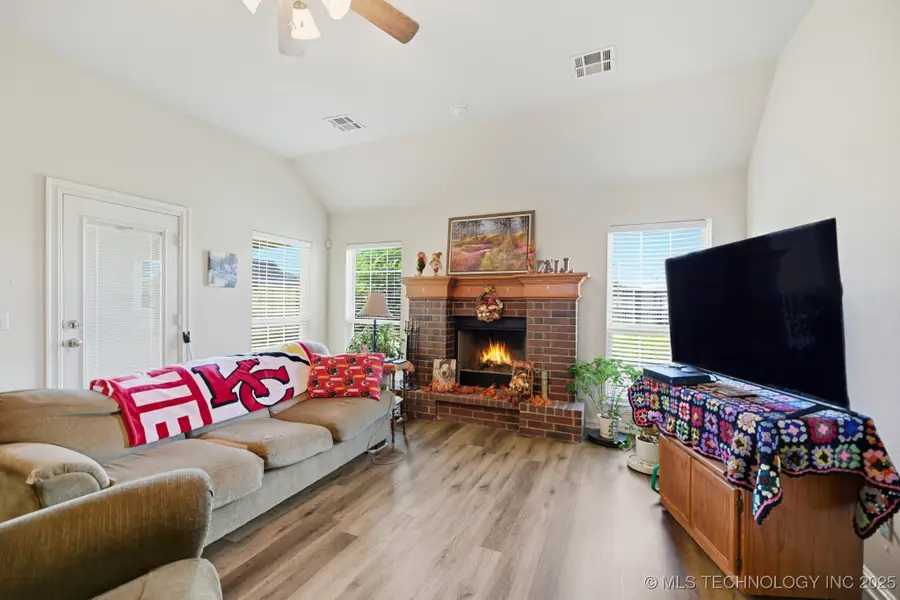 4906 S 186th East Avenue, Tulsa, OK 74134 - #3