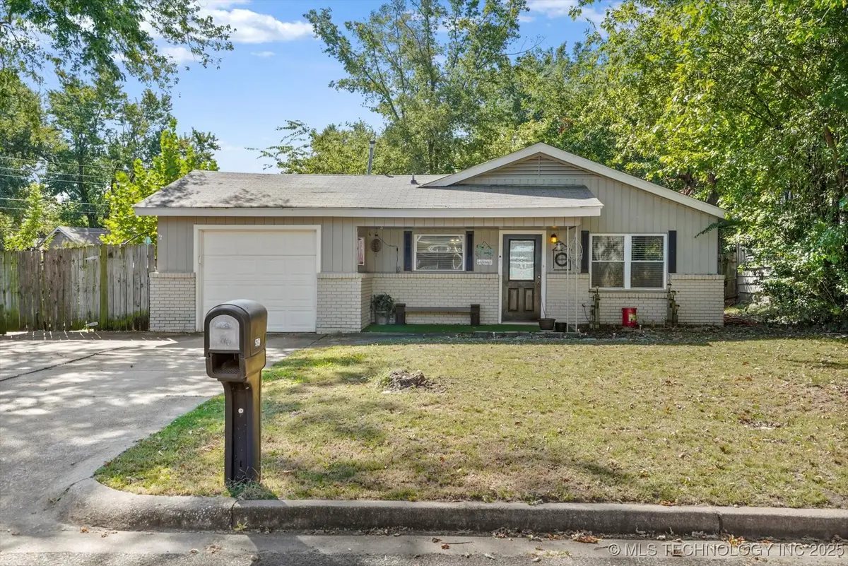 509 W Knoxville Street, Broken Arrow, OK 74012 - #1