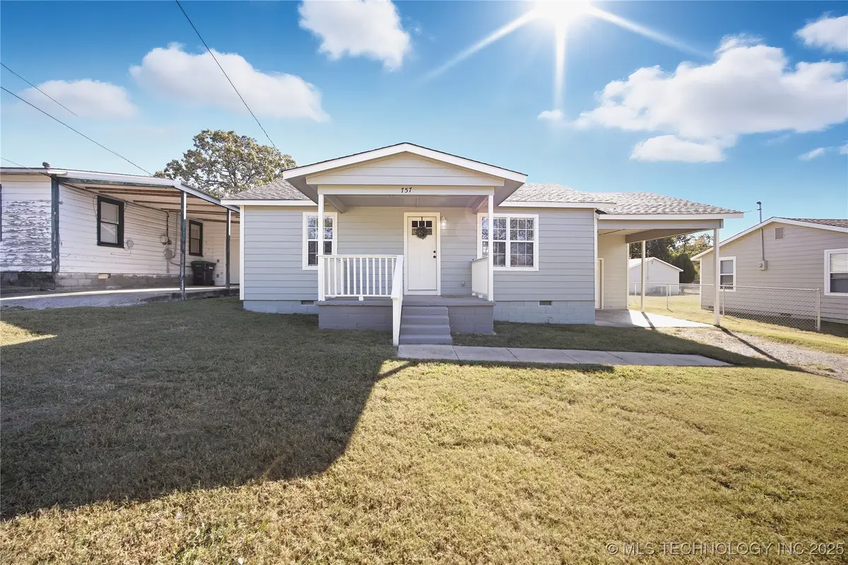 757 Bluff Street, Tahlequah, OK 74464 - Image #1