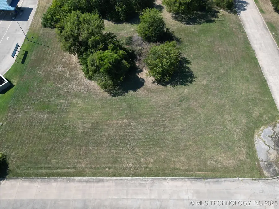 1405 Brookview Drive, Ardmore, OK 73401 - Image #3