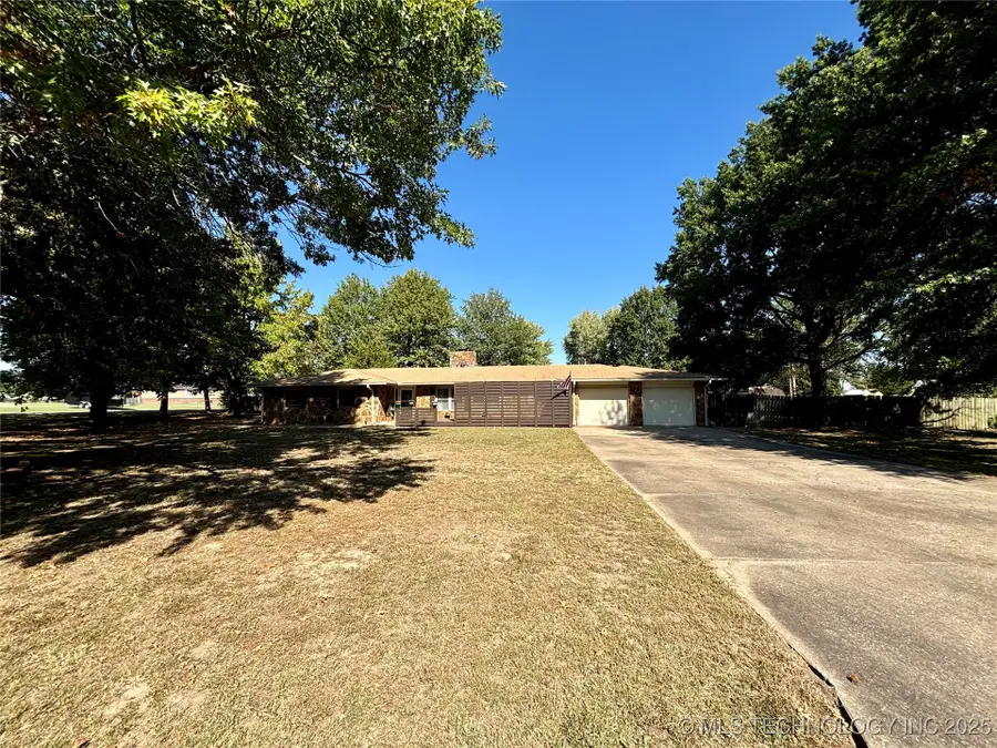 908 SW 21st Street, Wagoner, OK 74467 - Image #2