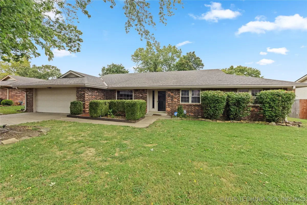 6612 Penny Lane, Bartlesville, OK 74006 - Image #1