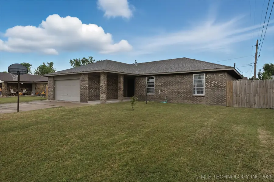 4921 S Bermuda Avenue, Sand Springs, OK 74063 - Image #2