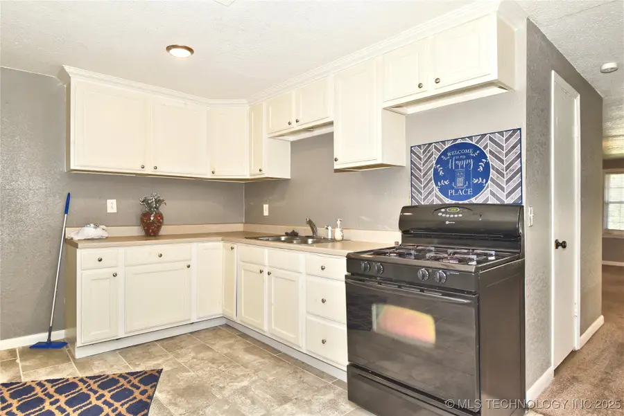 2240 E 32nd Street, Tulsa, OK 74110 - Image #2