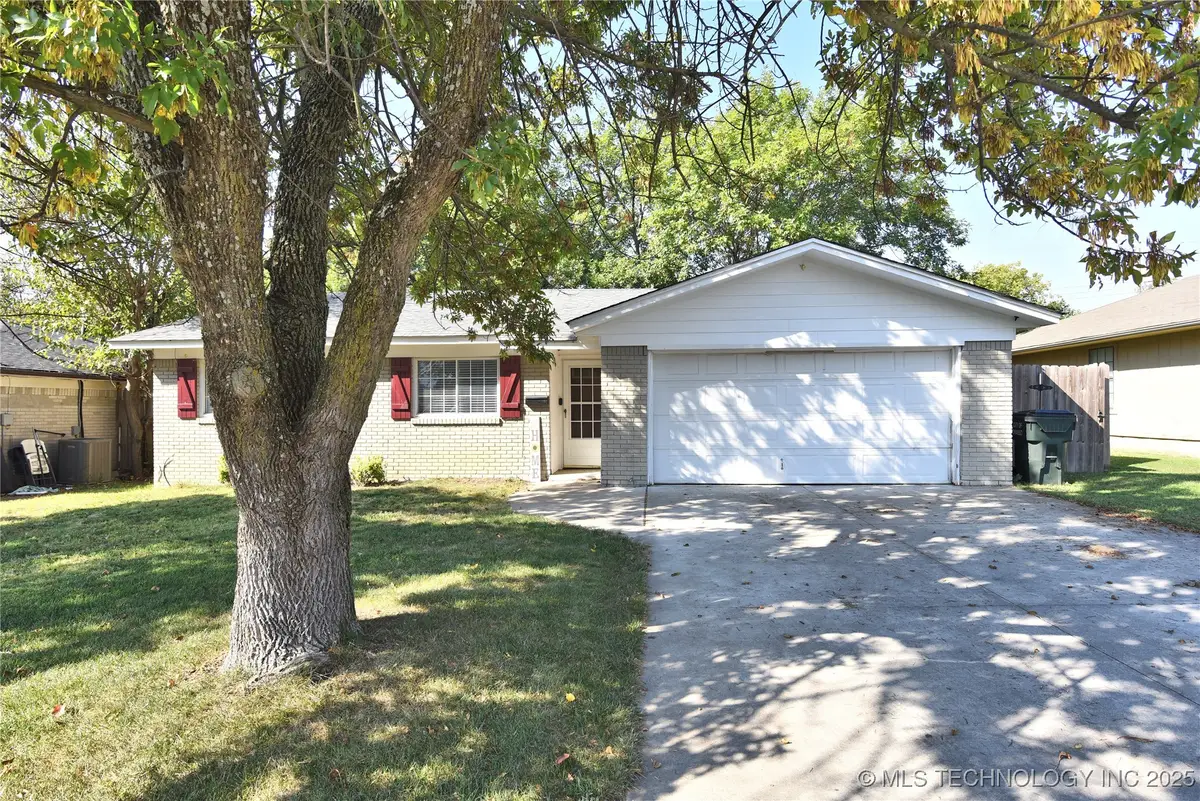 508 N Carlsbad Street, Owasso, OK 74055 - Image #1