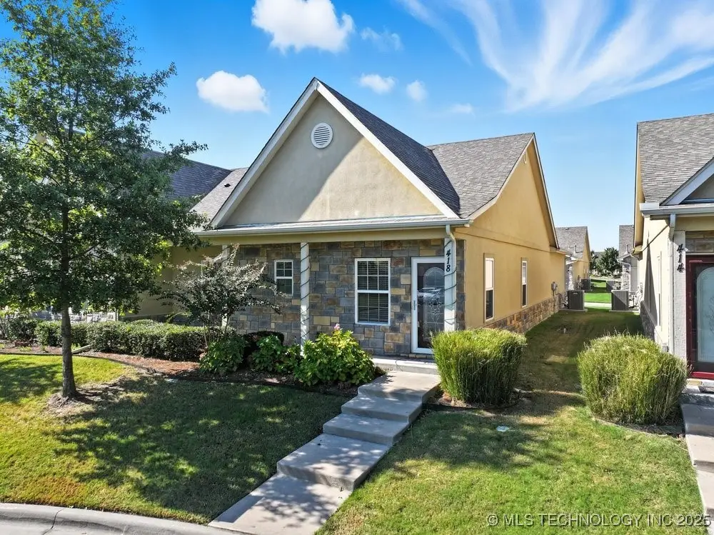 418 S Butternut Avenue, Broken Arrow, OK 74012 - Image #1