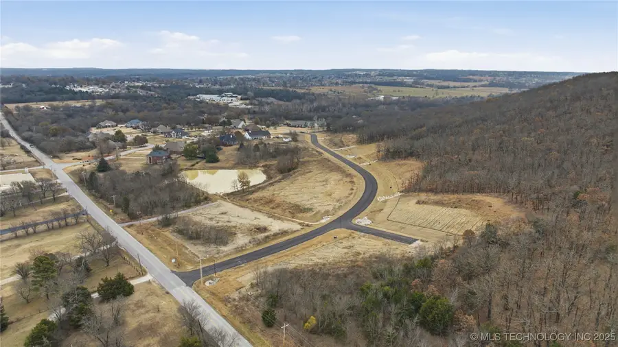 4102 S 143rd West Avenue, Sand Springs, OK 74063 - Image #3