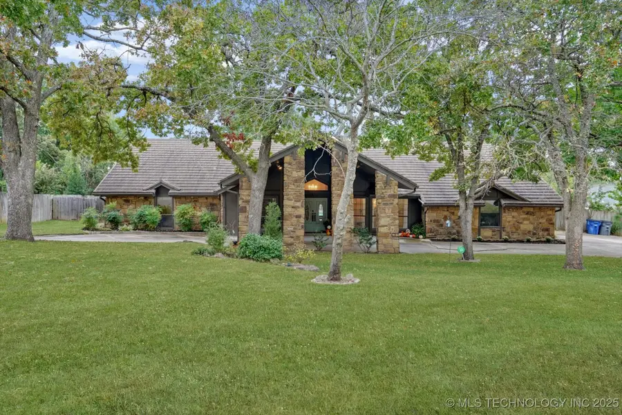 8762 S Toledo Avenue, Tulsa, OK 74137 - Image #2