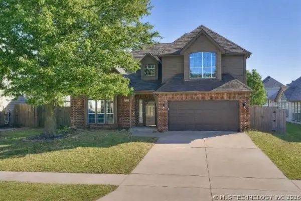 2909 W Oakland Street, Broken Arrow, OK 74012 - #1