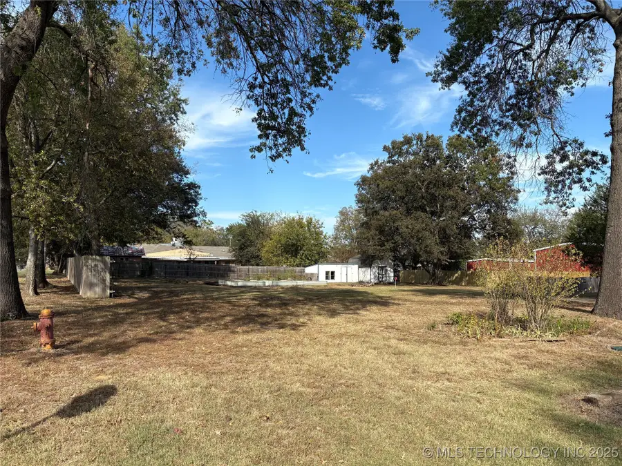701 NE 4th Street, Wagoner, OK 74467 - Image #2