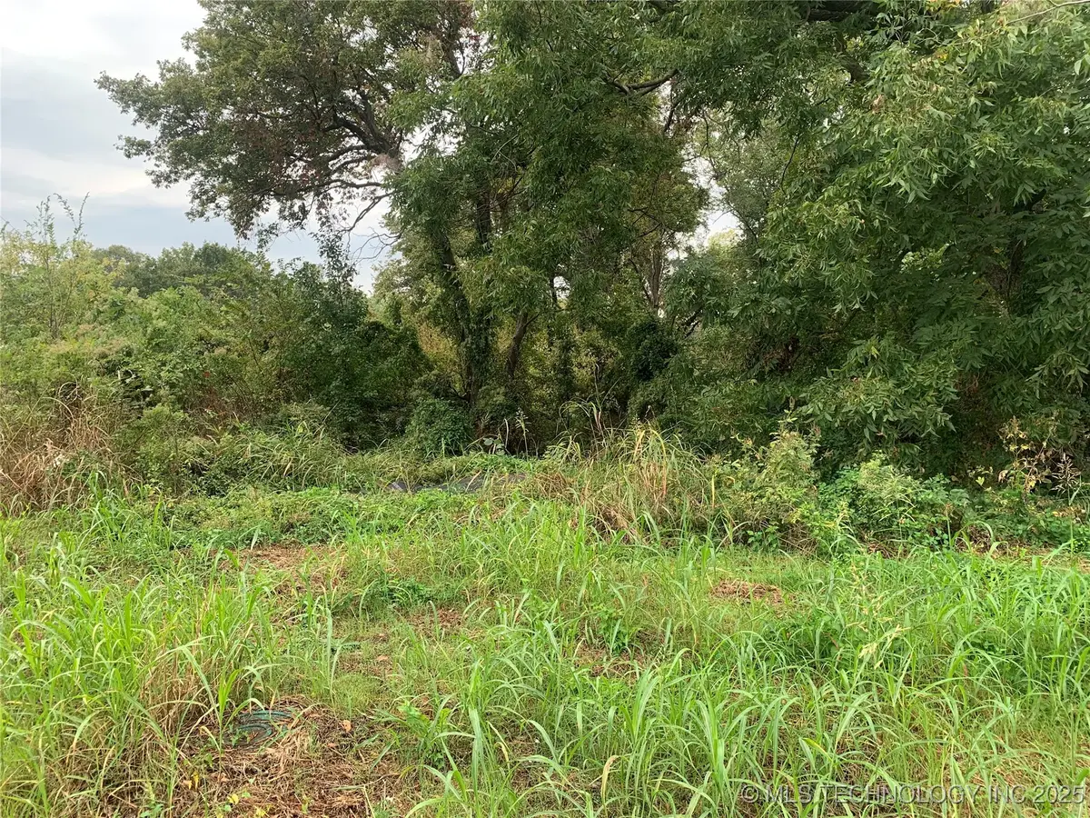 204 E Osage Avenue, Nowata, OK 74048 - Image #1