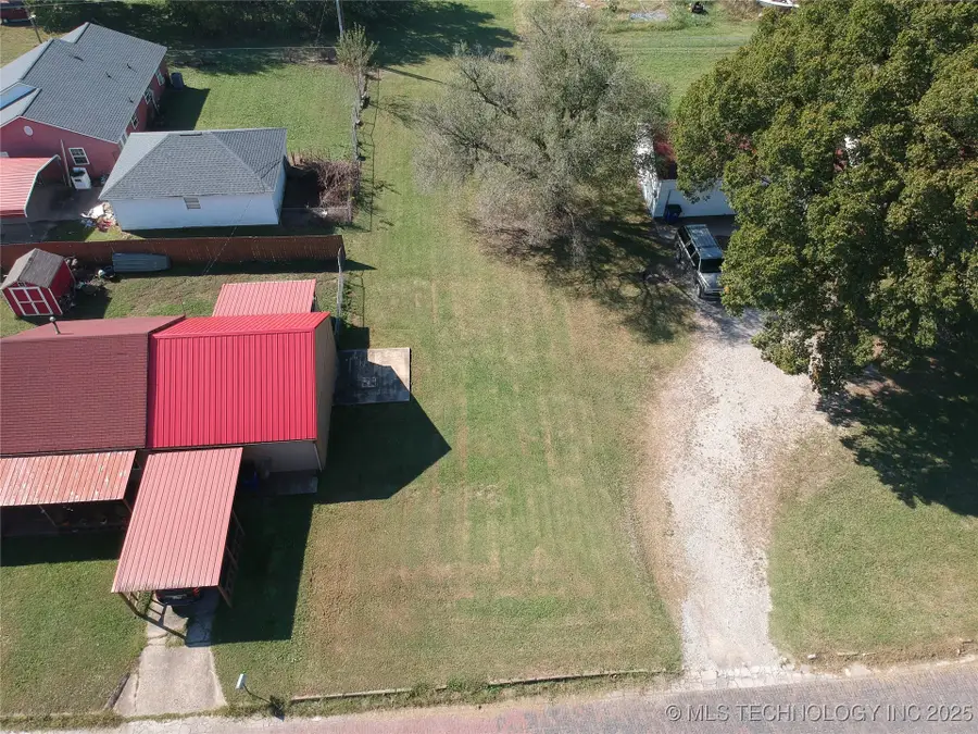 216 S Locust Street, Nowata, OK 74048 - Image #3