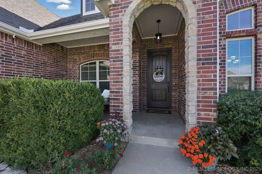 5968 E 145th Place S, Bixby, OK 74008 - Image #2