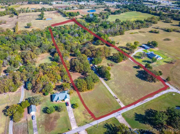 65 Pickle Lane, Heavener, OK 74937