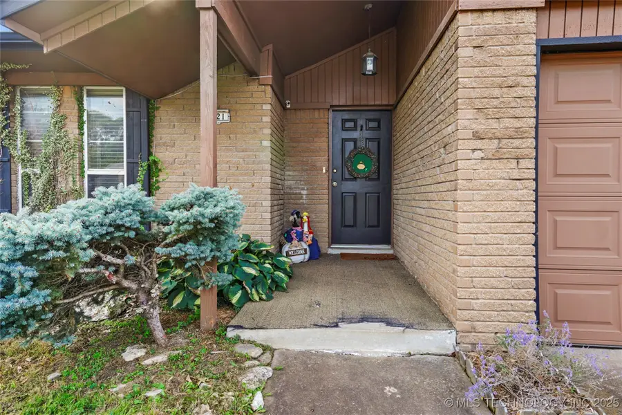 721 W Boston Street, Broken Arrow, OK 74012 - #3