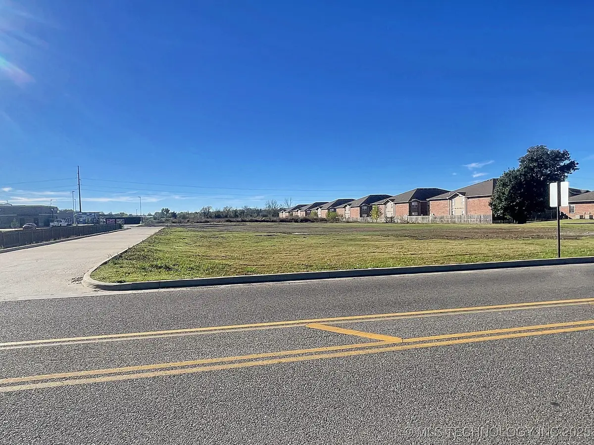 203 Southridge Road, Tahlequah, OK 74464 - Image #1