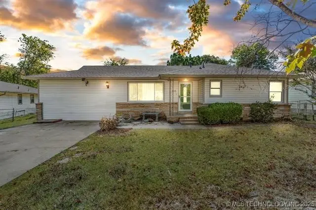 305 W Toledo Street, Broken Arrow, OK 74012 - Image #1