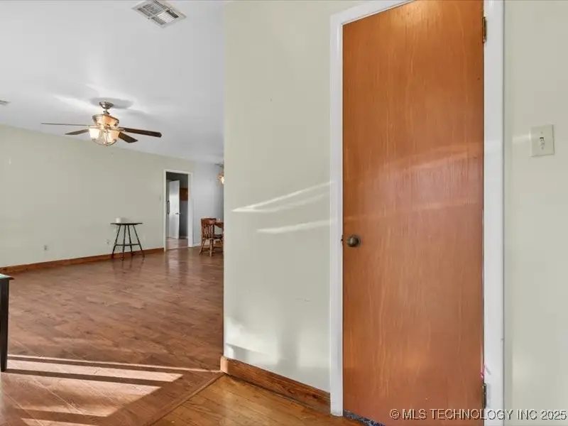 406 W Ironman Avenue, Nowata, OK 74048 - Image #3