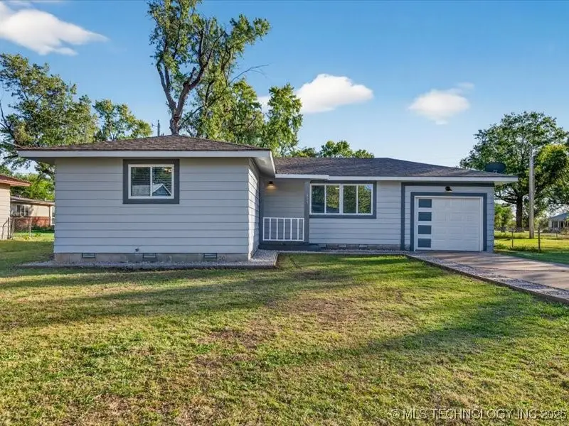 615 W Ironman Avenue, Nowata, OK 74048 - Image #1