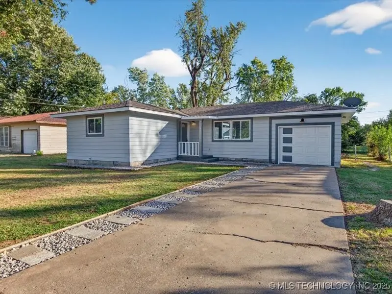 615 W Ironman Avenue, Nowata, OK 74048 - Image #2
