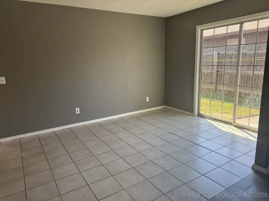 11036 E 14th Place, Tulsa, OK 74128 - Image #3