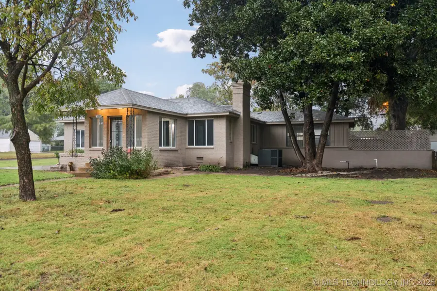 5501 S Newport Avenue, Tulsa, OK 74105 - Image #2