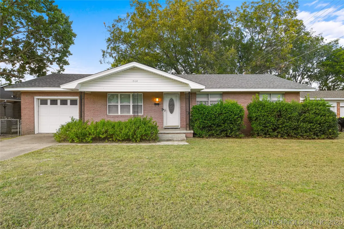 1504 E Beverly Street, Ada, OK 74820 - #1