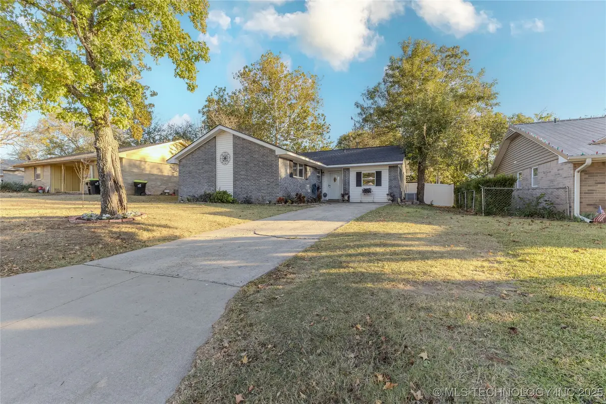 917 W 24th, Ada, OK 74820 - #1