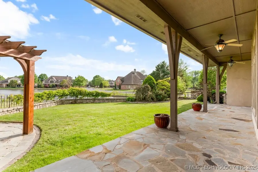 301 E Glendale Street S, Broken Arrow, OK 74011 - Image #2