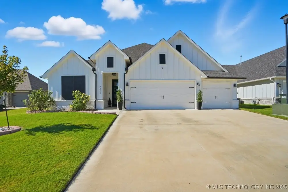 9218 N 141st East Avenue, Owasso, OK 74055 - Image #1