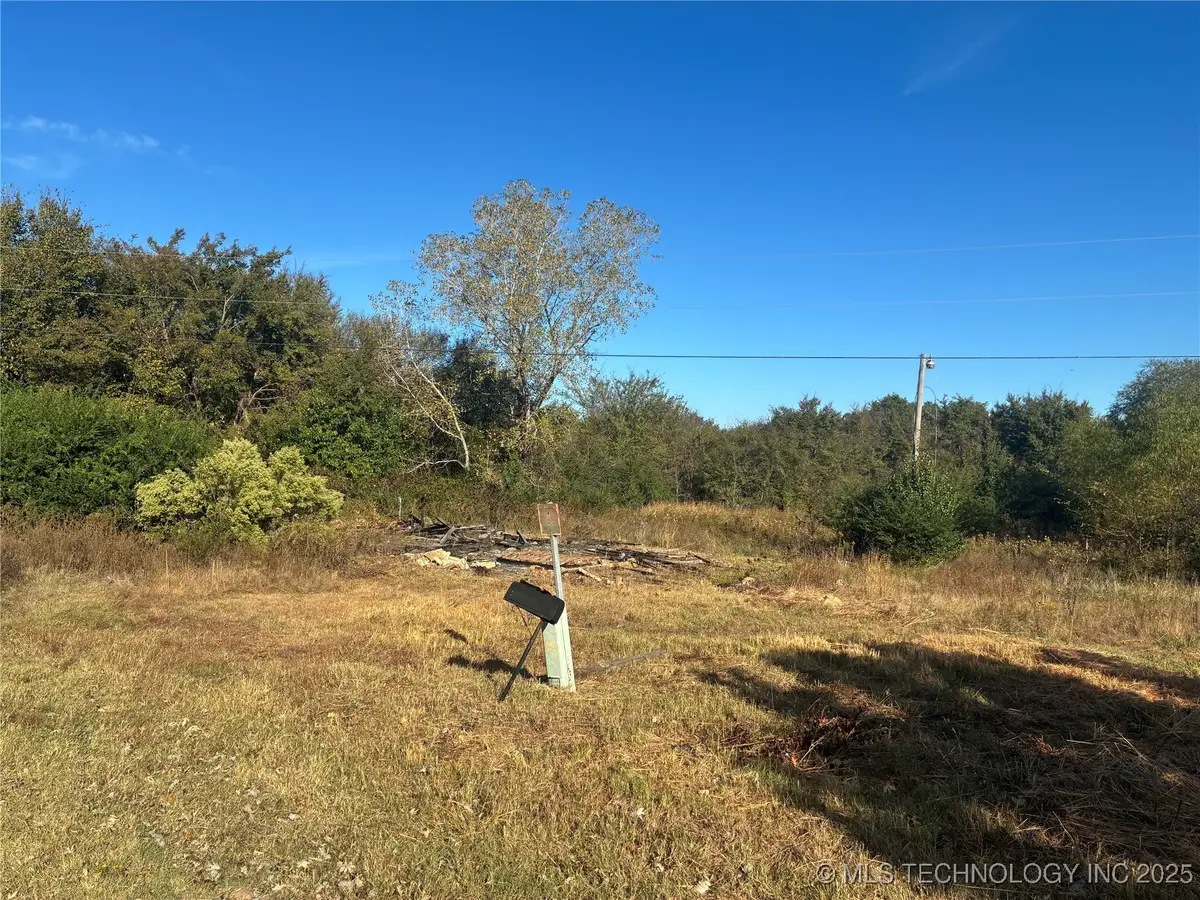 422773 A Street, Checotah, OK 74426 - Image #1