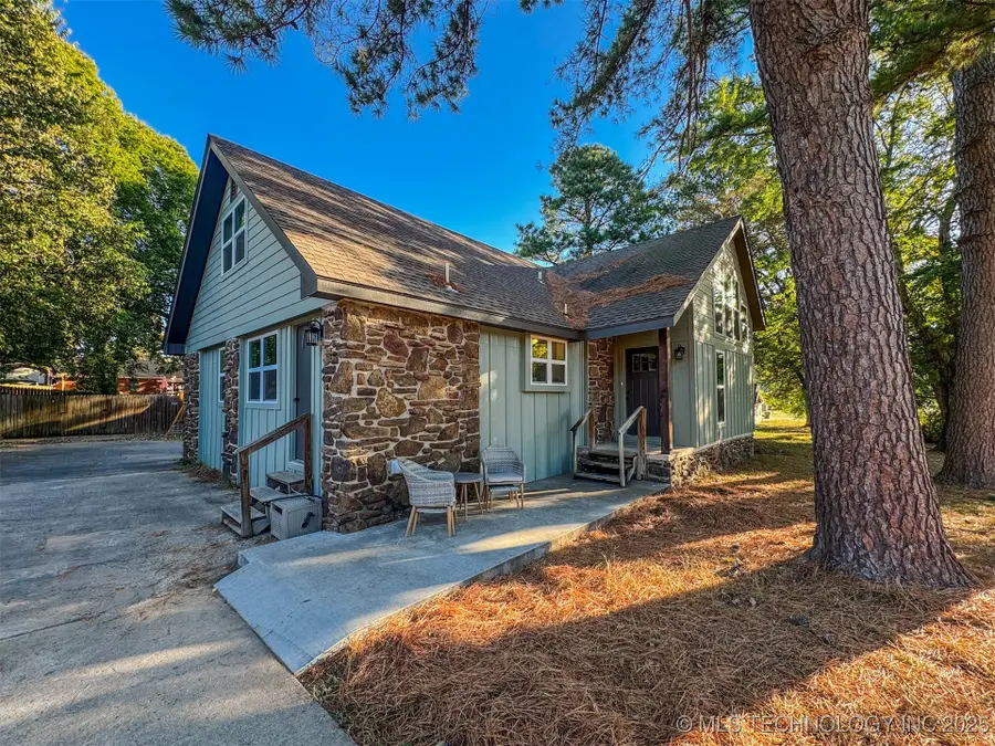 305 Wheeler Street, Tahlequah, OK 74464 - Image #2