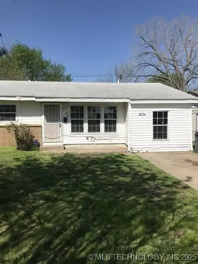 5462 N Hartford Avenue E, Tulsa, OK 74126