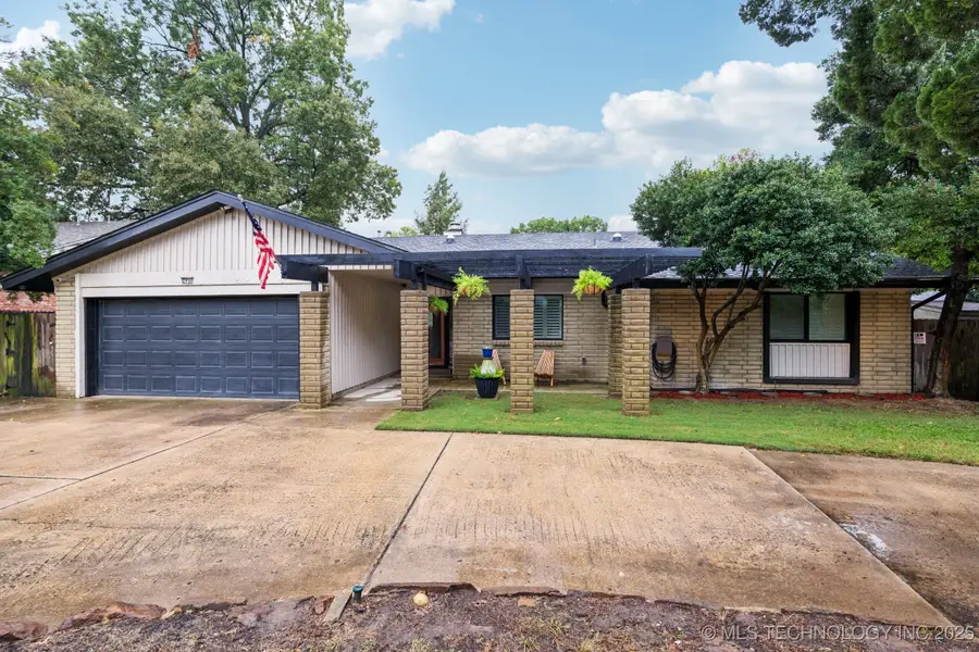 2910 E 76th Place, Tulsa, OK 74136 - Image #2