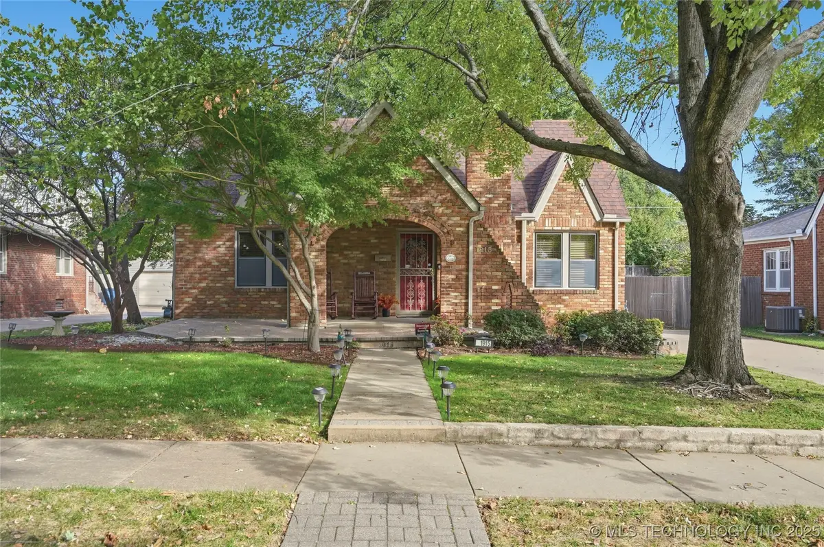 1915 S Delaware Place, Tulsa, OK 74104 - Image #1