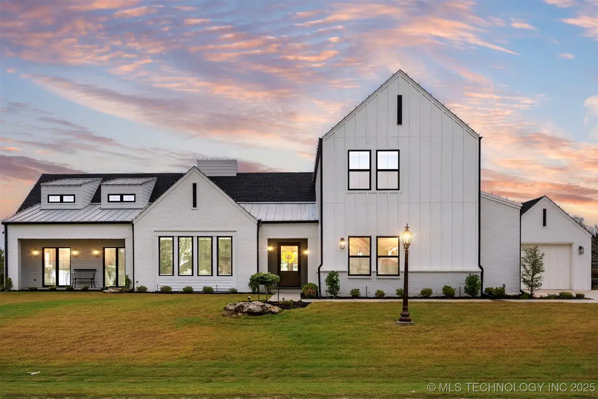 5927 N Meadows Ridge Road, Owasso, OK 74055 - Image #1