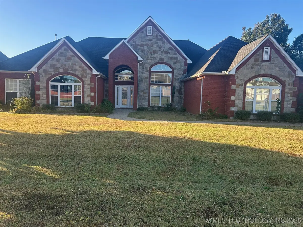 1104 SW 22nd Street, Wagoner, OK 74467 - Image #1