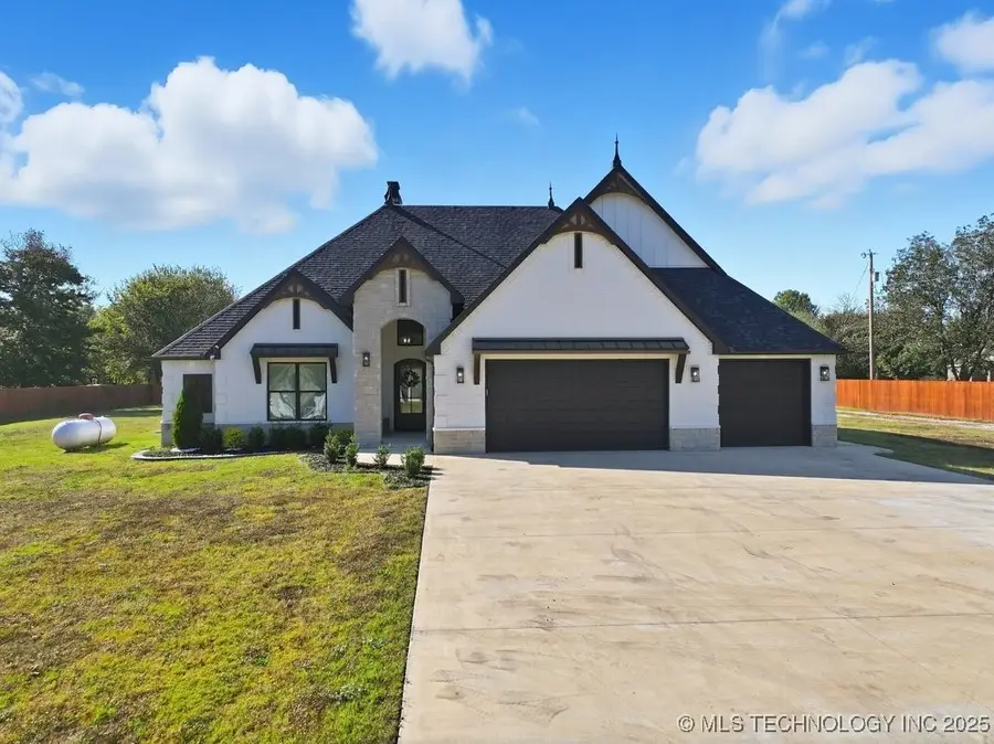 8310 S 301 Street E, Broken Arrow, OK 74014 - Image #3