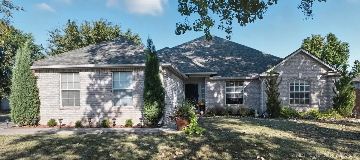 19601 E 49th Street, Broken Arrow, OK 74014 - Image #1