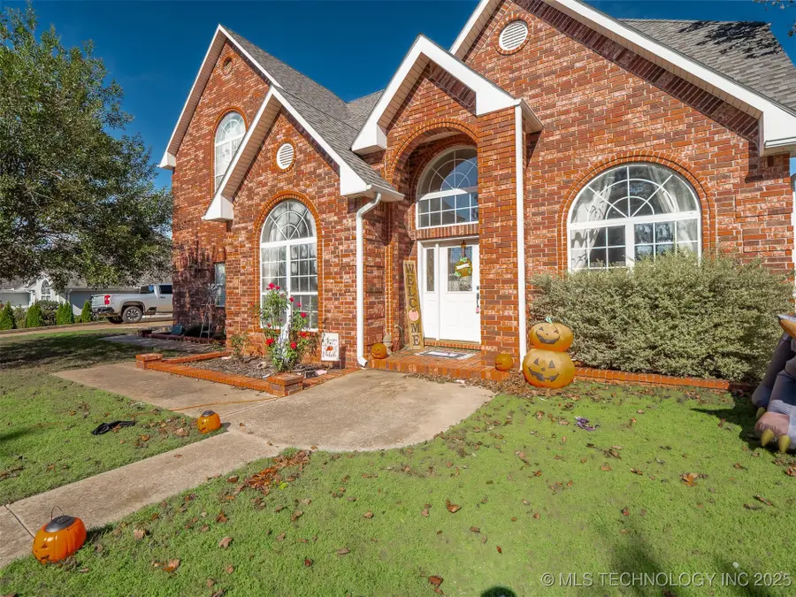 33 River Oaks, McAlester, OK 74501 - Image #3