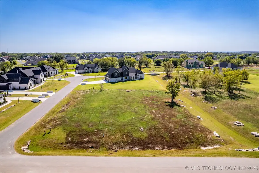 17862 E Patriot Drive, Owasso, OK 74055 - #2